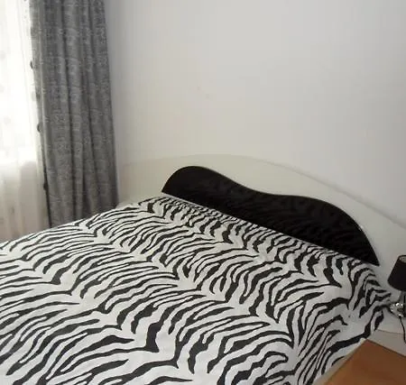 Chezmel Apartament *